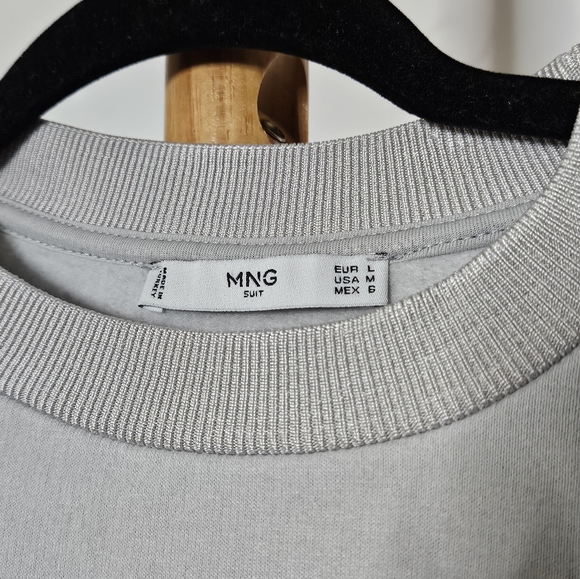 MNG by Mango Gray Crew Sweatshirt Size Medium - Picture 3 of 4